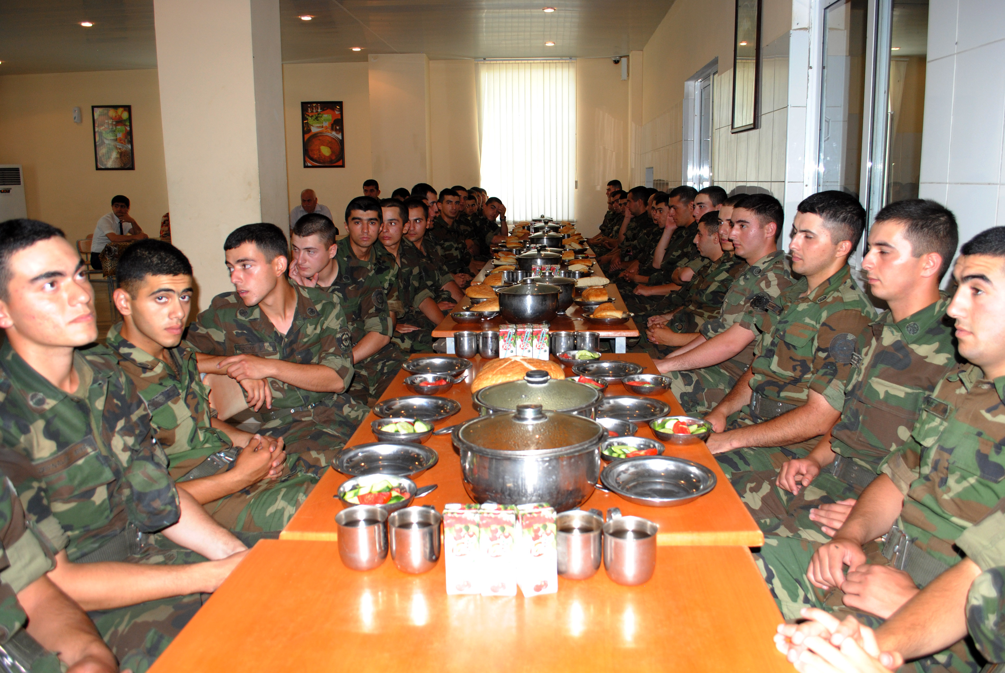 eba27bf939d4fea729598a04cbee484c.jpg