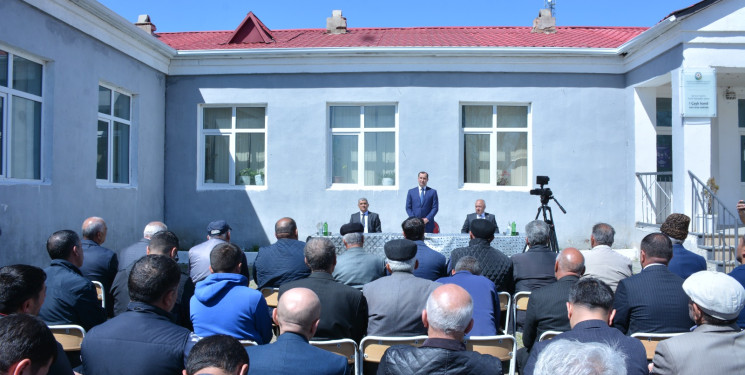 Şamaxı Rayon İcra Hakimiyyəti başçısının növbəti səyyar qəbulu rayonun Birinci Çaylı kənd sakinləri ilə keçirilib